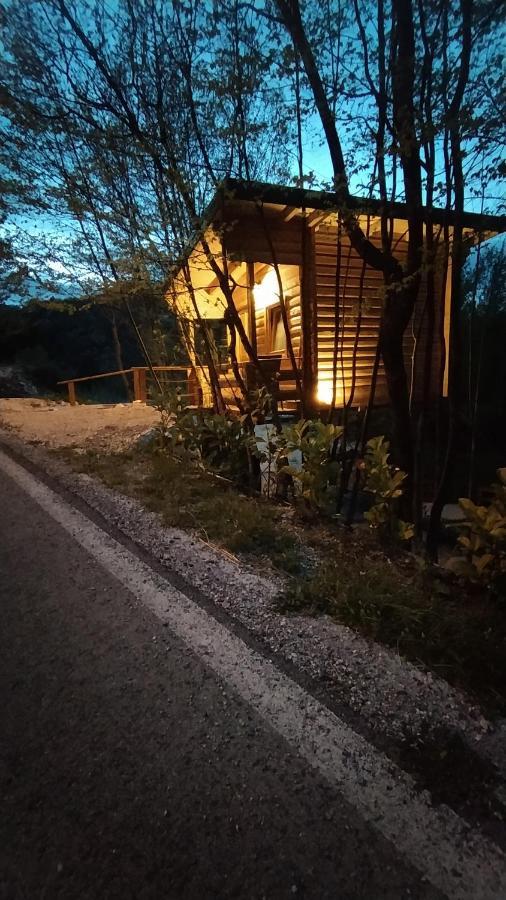 Still Cabin Цетине Екстериор снимка