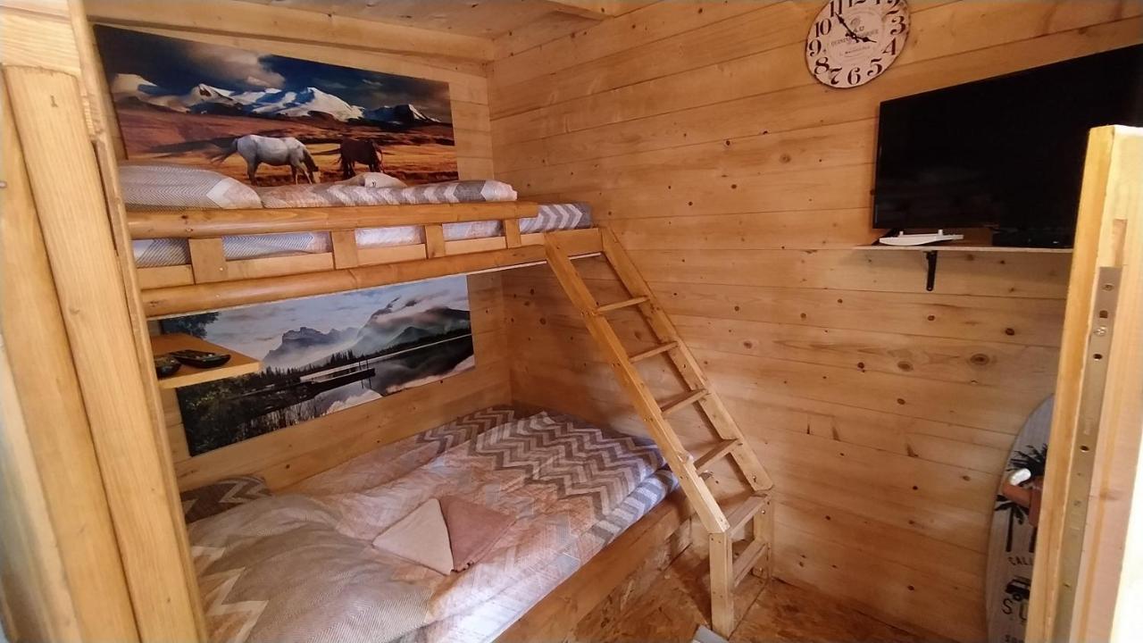 Still Cabin Цетине Екстериор снимка